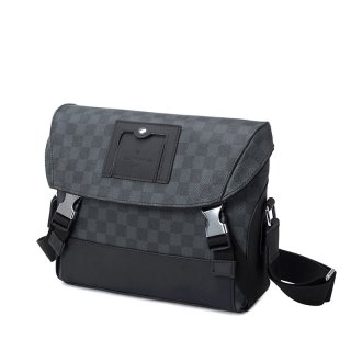 Men's Crossbody Bag, Checkerboard Pattern Fashion Casual Flap Bag Made of Genuine Cowhide Men's Crossbody Bag, Checkerboard Pattern Fashion Casual Flap Bag Made of Genuine Cowhide